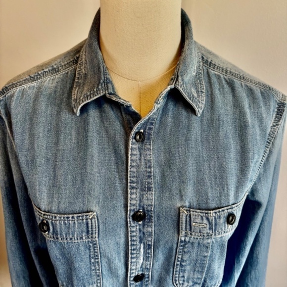 GAP, Women's Distressed Blue Denim, Long Sleeve, Button Down Shirt, SZ SM - Picture 3 of 7